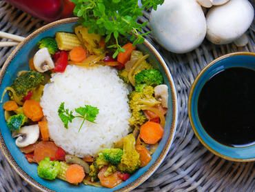Curry végétarien aux légumes de saison Curry végétarien aux légumes de saison
