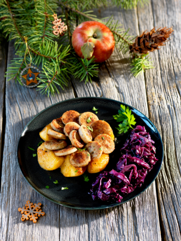 Boudin blanc, pommes caramélisées et chou rouge Boudin blanc, pommes caramélisées et chou rouge