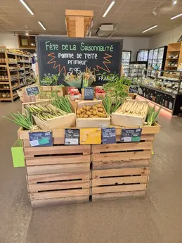 135-biocoop-chambery-casabio-magasin-alimentation-bio-legume-saison-local-producteur.webp