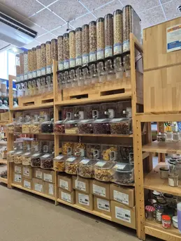 135-biocoop-chambery-casabio-magasin-alimentation-bio-vrac-biscuit-alimentaire-cereale-riz-pate-legumine.webp